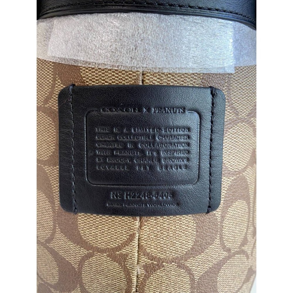 NWT Coach X Peanuts Snoopy Collectible In Signature Canvas 5405 $650 - Picture 4 of 12